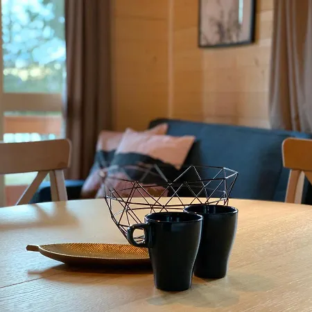 Nad Jeziorem W Burdagu Сasa de vacaciones *