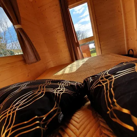 Nyaraló Nad Jeziorem W Burdagu